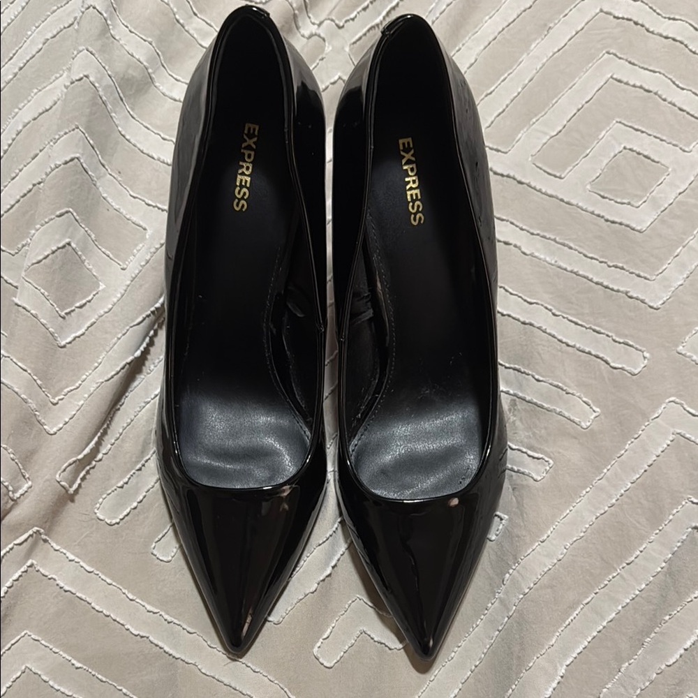 Express Black Classic Heels for Formal Occasions